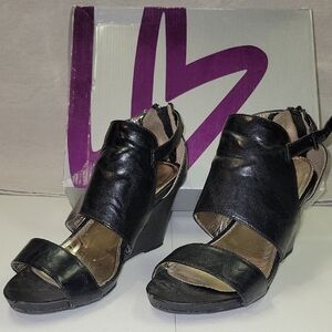 Stylish Black Wedge Sandals